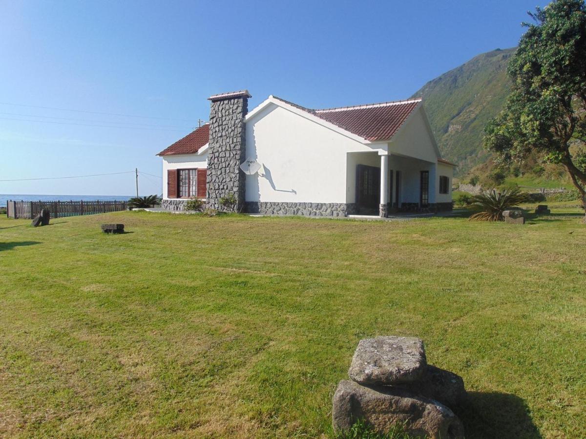 Casas Da Cascata Villa Lajes das Flores Екстериор снимка