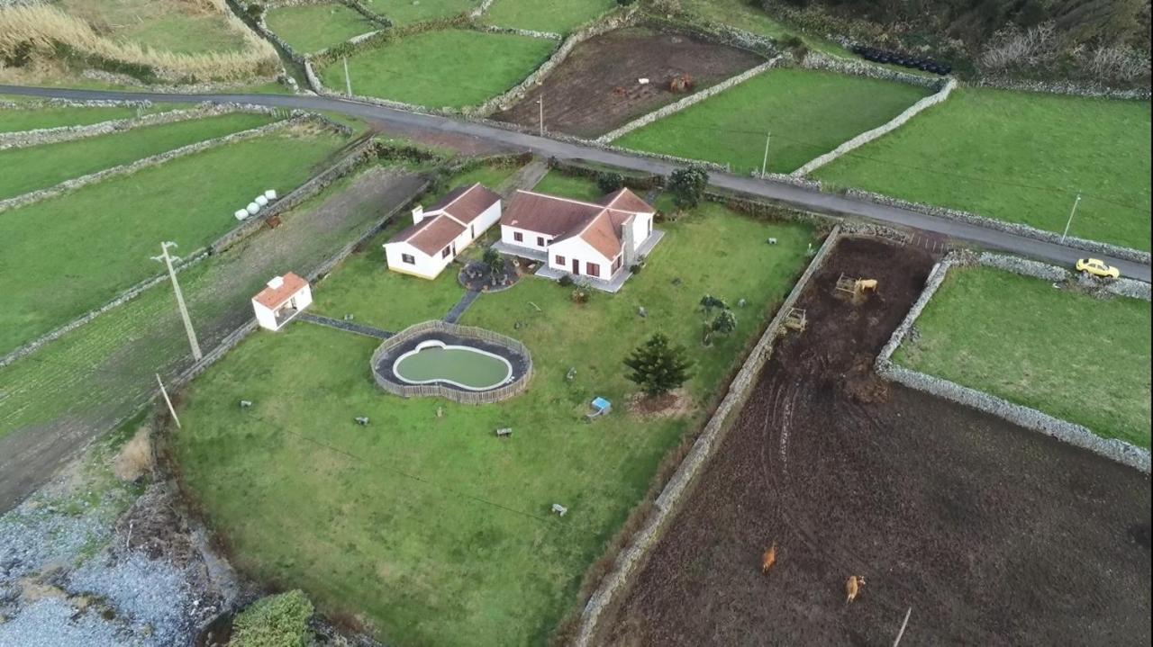 Casas Da Cascata Villa Lajes das Flores Екстериор снимка